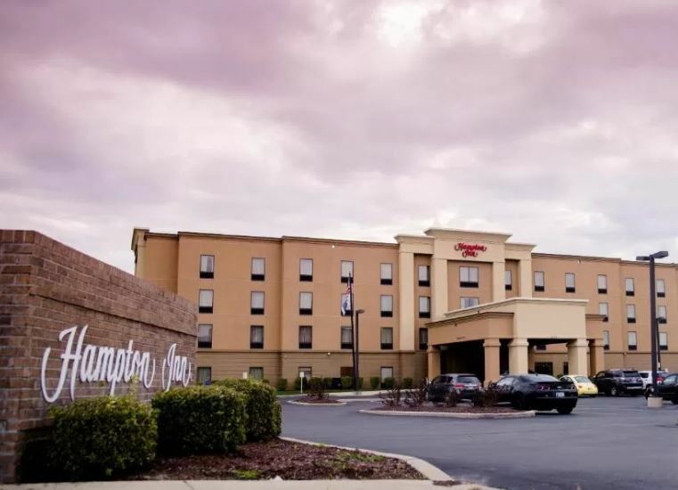 Hampton Inn Greenfield Exterior photo